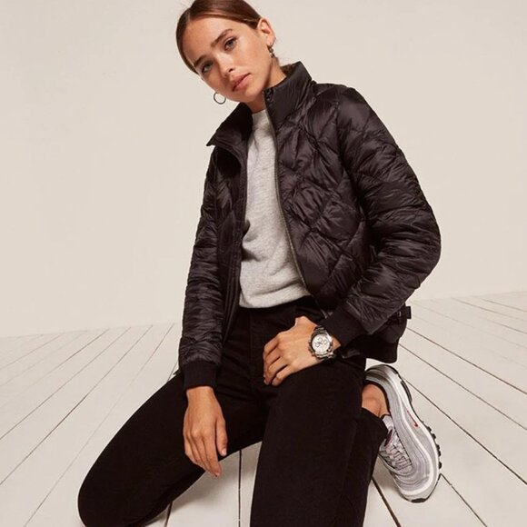 PATAGONIA W's Prow Bomber Jacket in Black | Down winter coat | Size: S - Picture 13 of 14